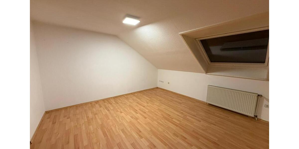 Dachgeschoßwohnung Langenhagen - 1 Zimmer, 43 m&sup2;, 590&euro; | Angebot:25220047