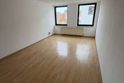 Wohnung zum Mieten in Rostock 813 € 65 m² 3 zimmer