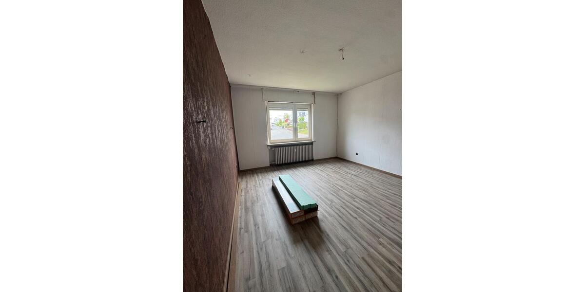 Erdgeschoßwohnung Bad Hersfeld - 3 Zimmer, 73 m&sup2;, 600&euro; | Angebot:26427771