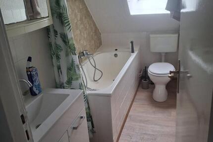 Schöne 2,5 Zimmer DG Wohnung( auch mit Pferd) 2.5 zimmer