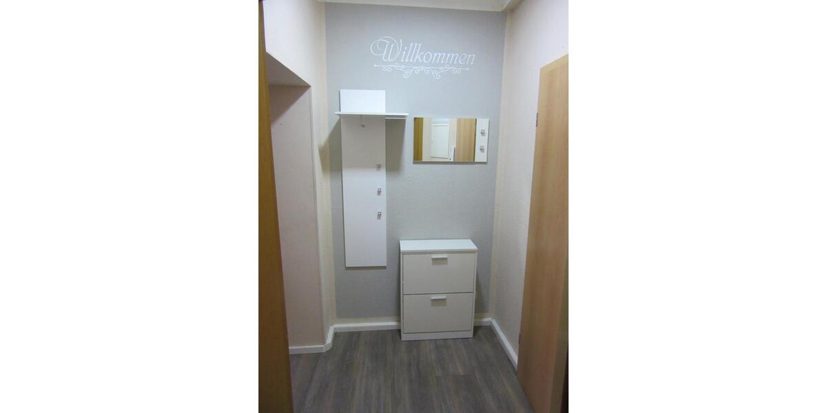 Erdgeschoßwohnung Schmölln - 1 Zimmer, 35 m&sup2;, 250&euro; | Angebot:24988742