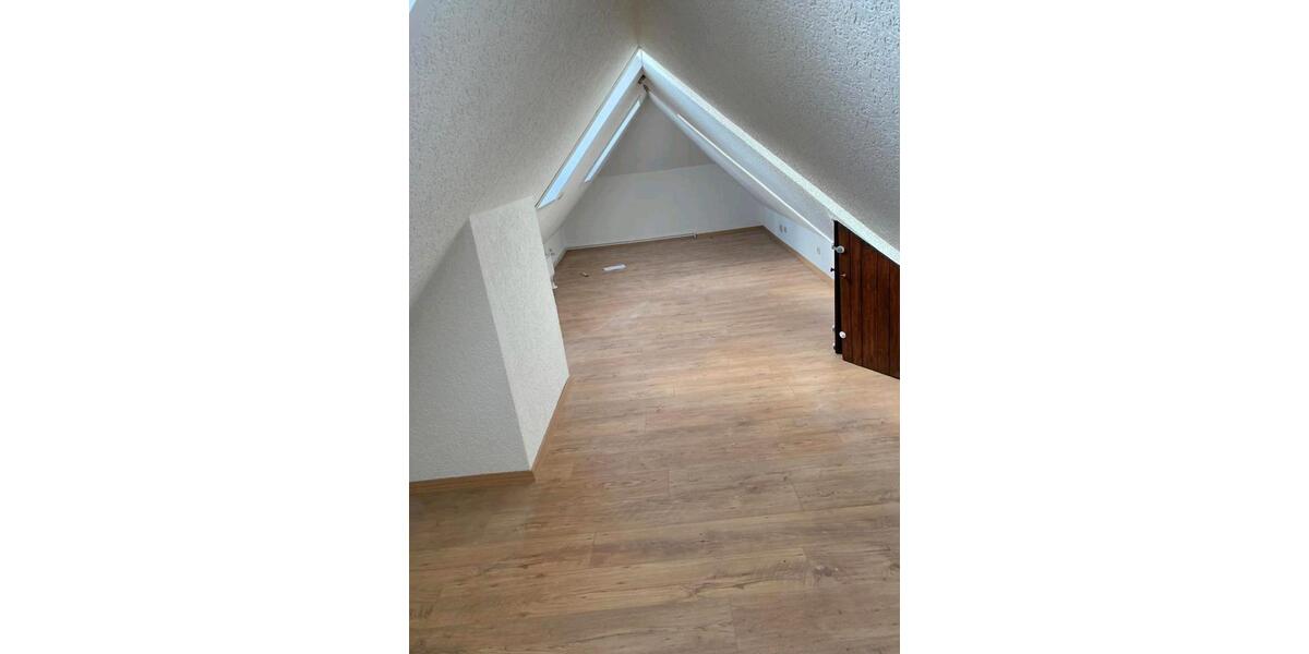 Dachgeschoßwohnung Wernigerode - 3 Zimmer, 100 m&sup2;, 900&euro; | Angebot:24741433