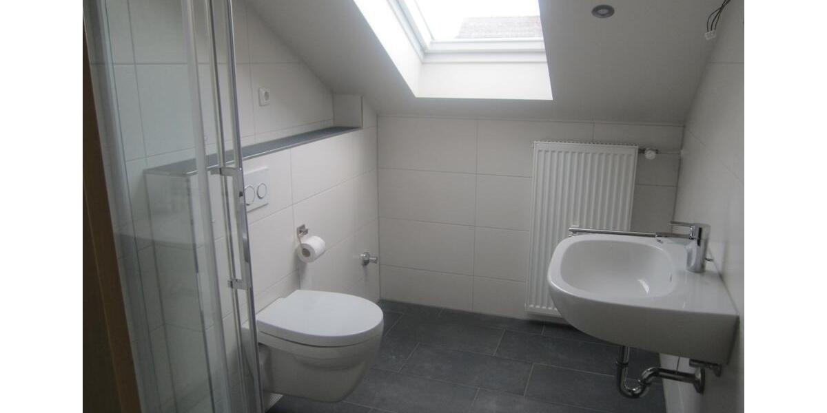 Dachgeschoßwohnung Weiterstadt - 4 Zimmer, 128 m&sup2;, 1.300&euro; | Angebot:25161520