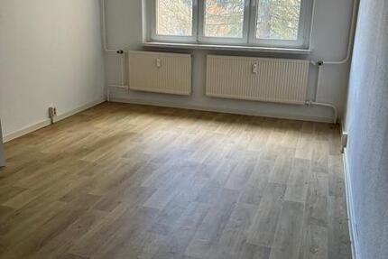 Wohnung Gotha - 4 Zimmer, 71 m&sup2;, 420&euro; | Angebot:26563042