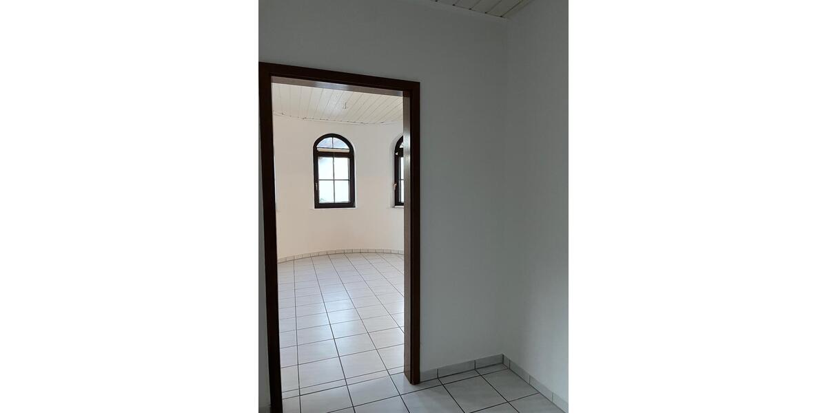 Dachgeschoßwohnung Gaugrehweiler - 3 Zimmer, 110 m&sup2;, 840&euro; | Angebot:25965351