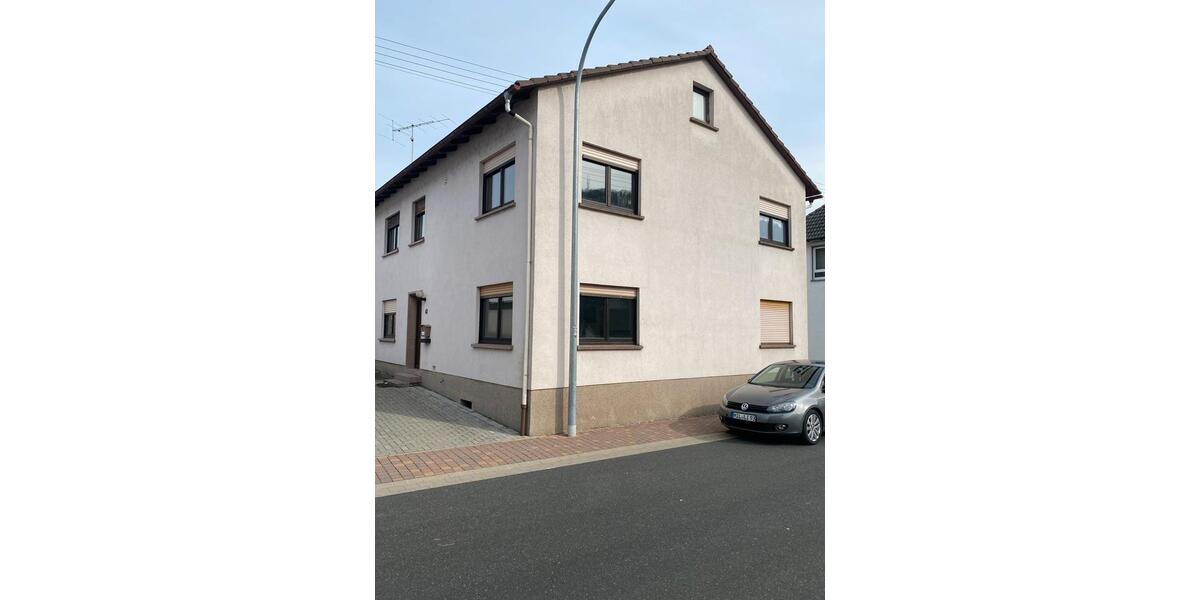 Etagenwohnung Faulbach - 4 Zimmer, 90 m&sup2;, 890&euro; | Angebot:25839207