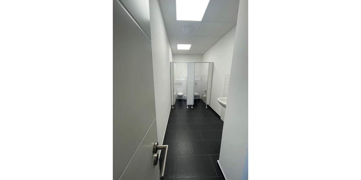 Gewerbeobjekt Saarbrücken St Johann - 8 Zimmer, 292 m&sup2;, 2.900&euro; | Angebot:25796515