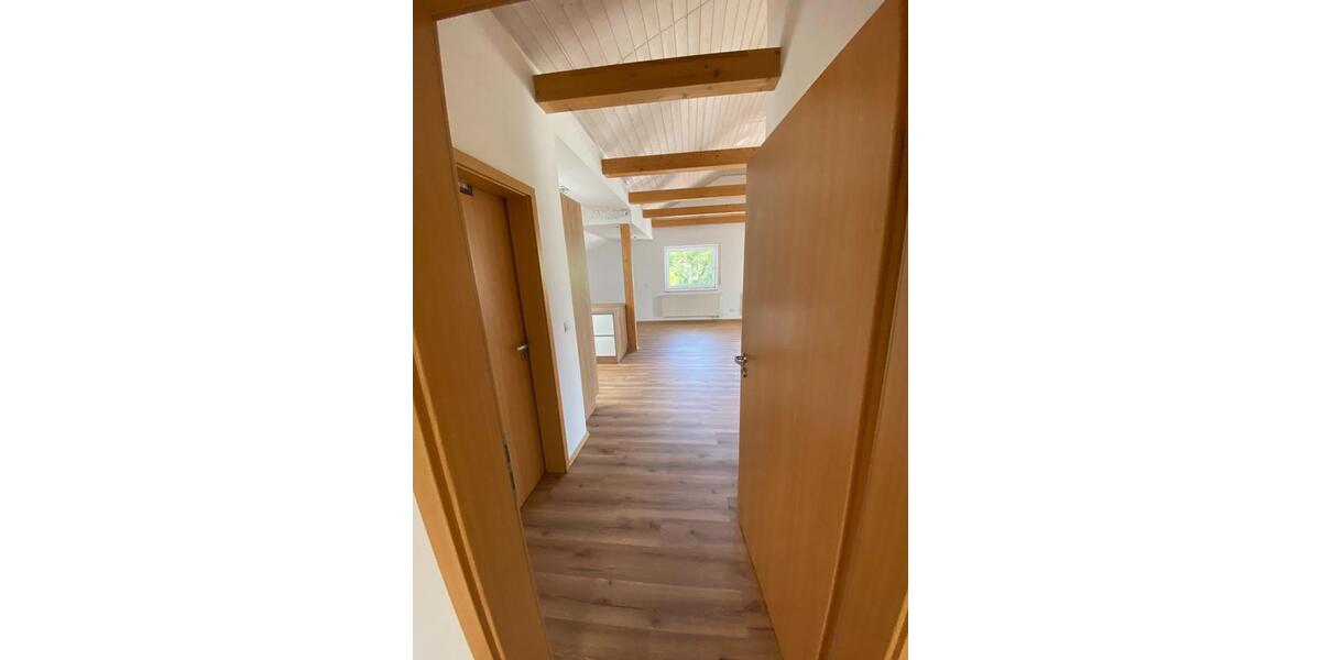 Dachgeschoßwohnung Vorbach - 2.5 Zimmer, 113 m&sup2;, 810&euro; | Angebot:24658415