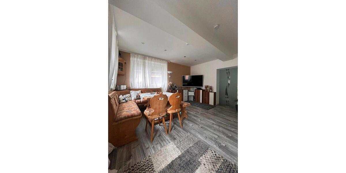 Erdgeschoßwohnung Gräfenberg - 3 Zimmer, 80 m&sup2;, 700&euro; | Angebot:26013035