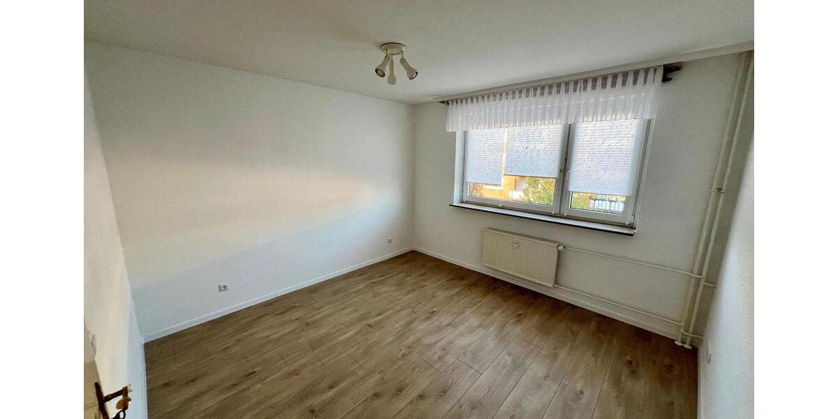 Ab 1.1. | WG-Zimmer bei Hamburg | 20 Min bis Altona | Stellplatz 1 zimmer