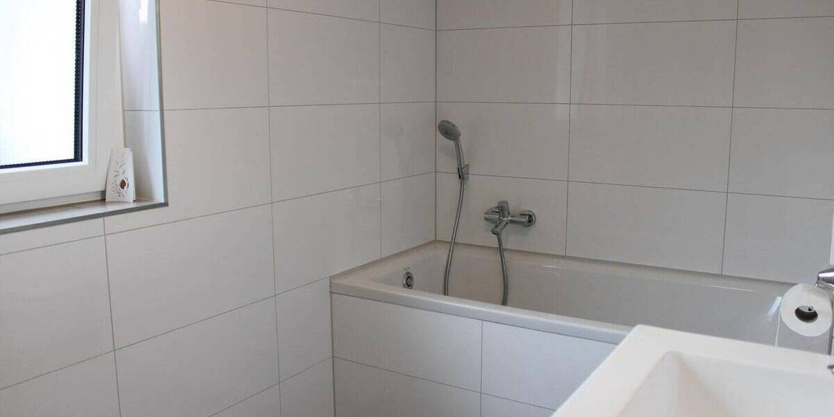 Etagenwohnung Heibronn Frankenbach - 3 Zimmer, 72 m&sup2;, 1.050&euro; | Angebot:25996100