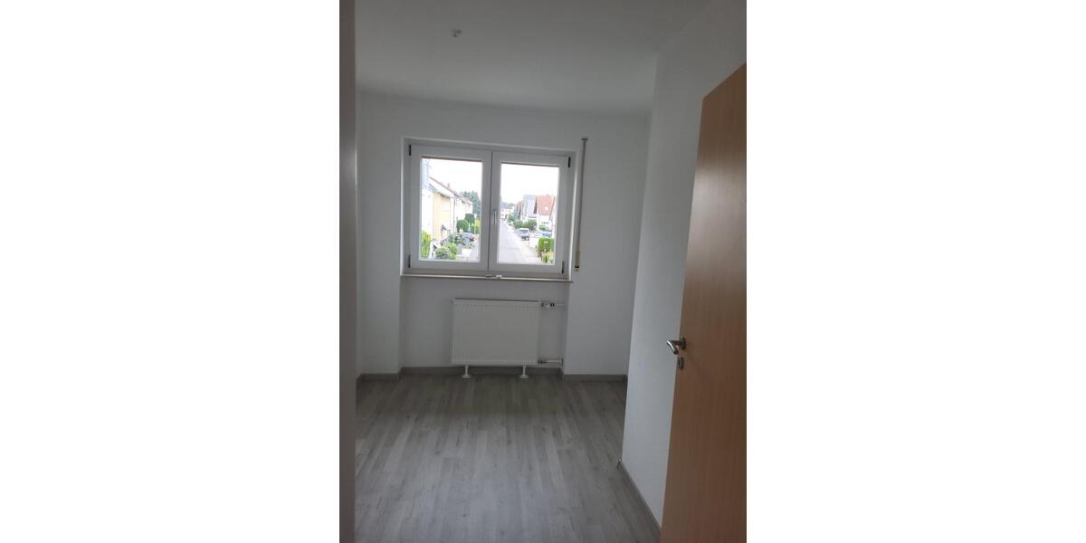 Etagenwohnung Groß-Zimmern Zimmern - 4 Zimmer, 110 m&sup2;, 1.100&euro; | Angebot:24741911