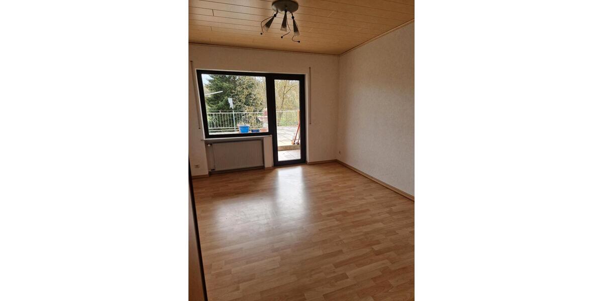 Erdgeschoßwohnung Hargesheim - 5 Zimmer, 136 m&sup2;, 1.260&euro; | Angebot:26221498