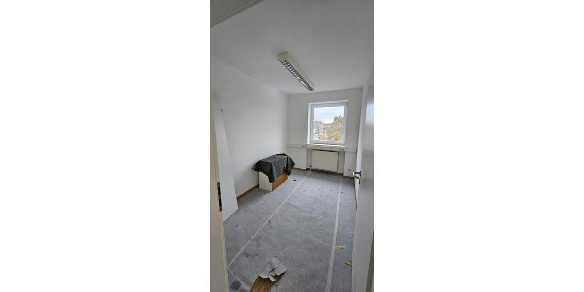 Dachgeschoßwohnung Siegen - 2 Zimmer, 31 m&sup2;, 580&euro; | Angebot:24919453