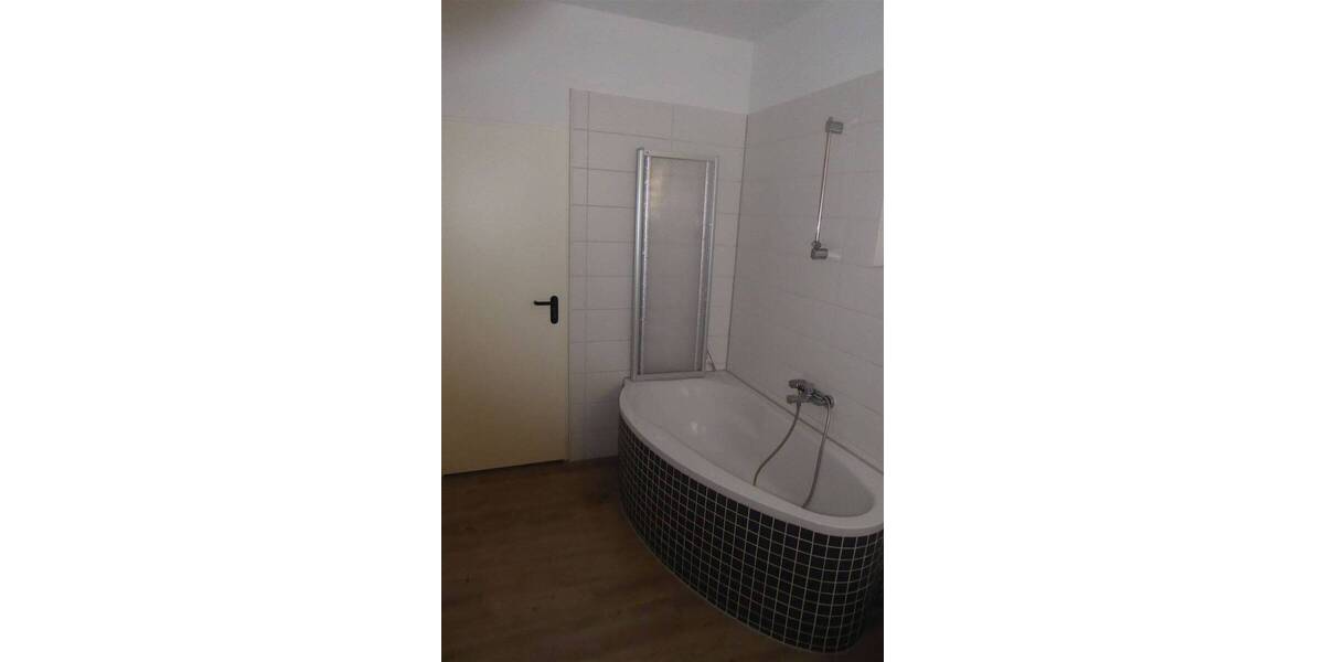 Etagenwohnung Ilmenau-Manebach Manebach - 4 Zimmer, 105 m&sup2;, 650&euro; | Angebot:26798529