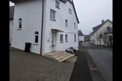 Haus Bergen - 5 Zimmer, 150 m&sup2;, 990&euro; | Angebot:25368598