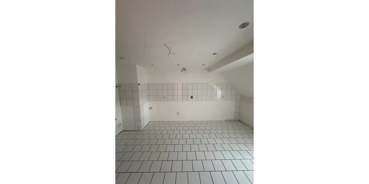 Dachgeschoßwohnung Goslar - 2.5 Zimmer, 90 m&sup2;, 765&euro; | Angebot:26131014