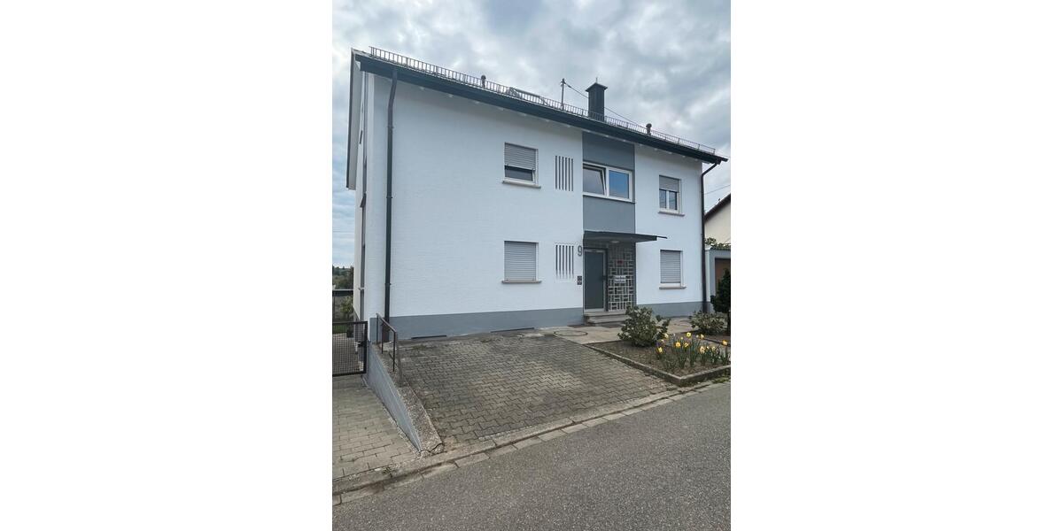 Etagenwohnung Baltmannsweiler - 4 Zimmer, 87 m&sup2;, 1.200&euro; | Angebot:26620989