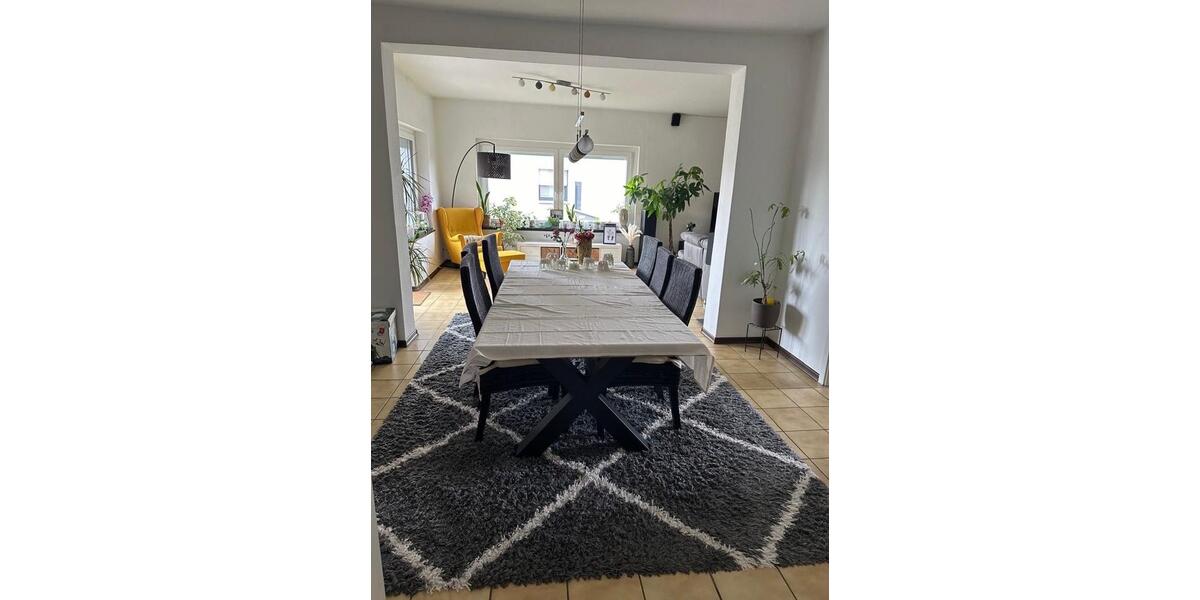 Erdgeschoßwohnung Weyhausen - 4 Zimmer, 126 m&sup2;, 1.000&euro; | Angebot:26020752