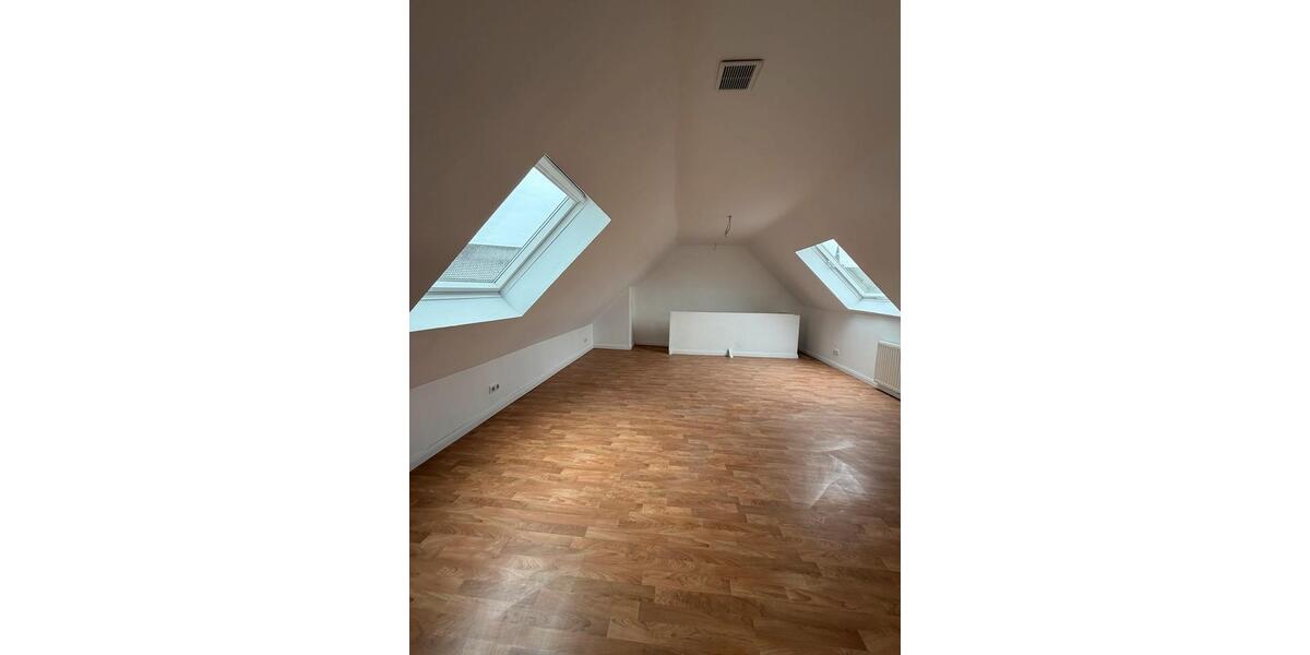 Maisonettenwohnung Neuss Holzheim - 4 Zimmer, 100 m&sup2;, 920&euro; | Angebot:25127441