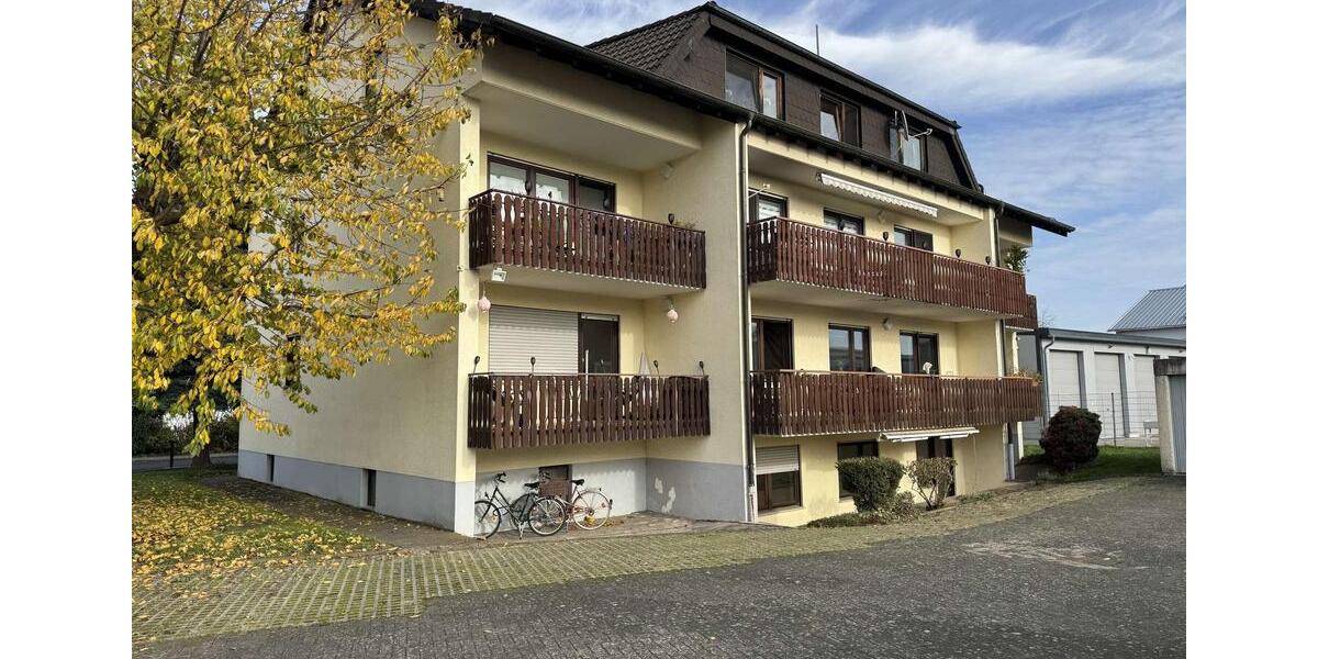 Renovierte 3-Zimmer-Dachgeschosswohnung in Lich! 3 zimmer