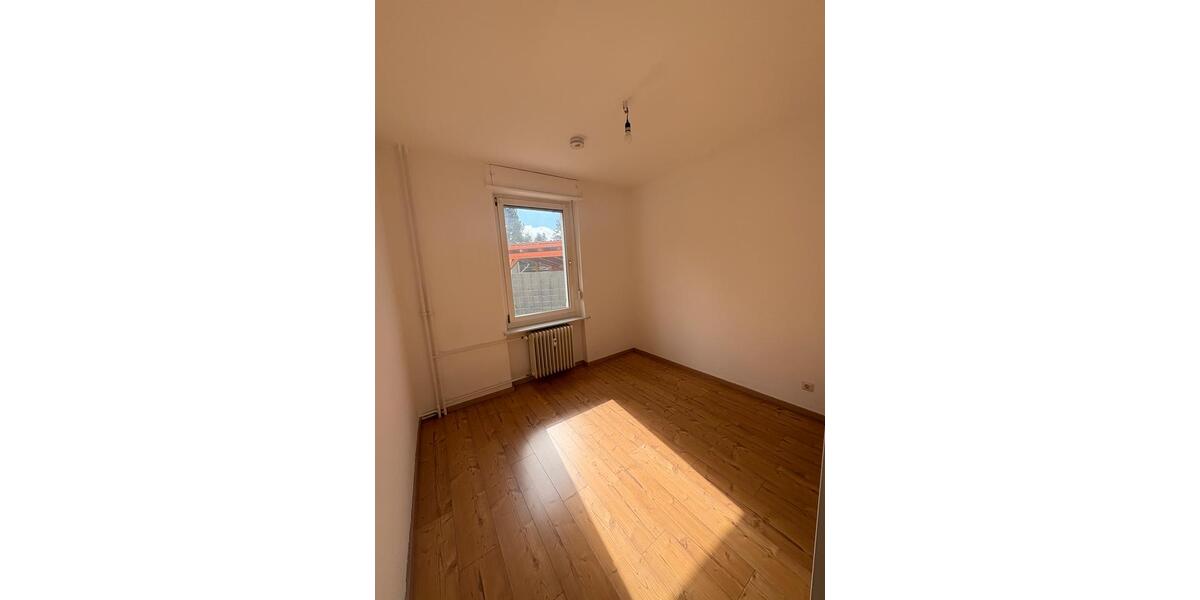 Etagenwohnung Luckenwalde - 2 Zimmer, 40 m&sup2;, 630&euro; | Angebot:25999595