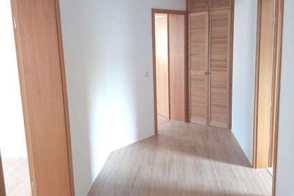 Wohnung Elsterberg - 2 Zimmer, 60 m&sup2;, 280&euro; | Angebot:17323683