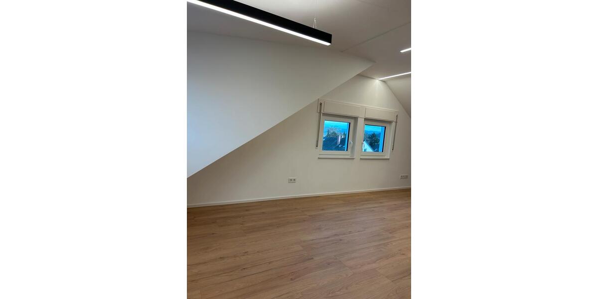 Dachgeschoßwohnung Leinfelden-Echterdingen Echterdingen - 3 Zimmer, 57 m&sup2;, 1.100&euro; | Angebot:26049600