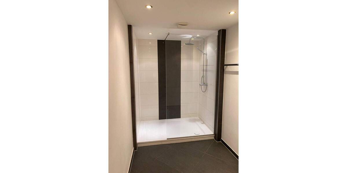 Bungalow Bonn Lannesdorf - 3 Zimmer, 151 m&sup2;, 2.195&euro; | Angebot:25729390