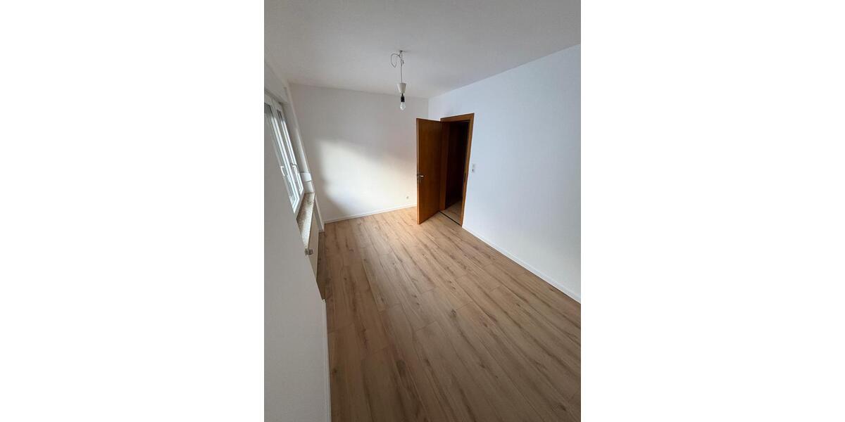 5-Zimmer-Wohnung mit viel Platz – ideal für Familien zimmer