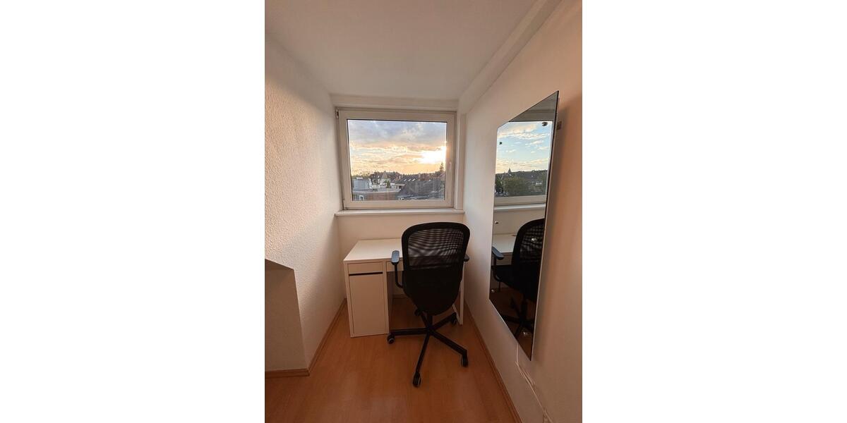 Wohnen auf Zeit Mönchengladbach West - 10 Zimmer, 75 m&sup2;, 595&euro; | Angebot:26555332
