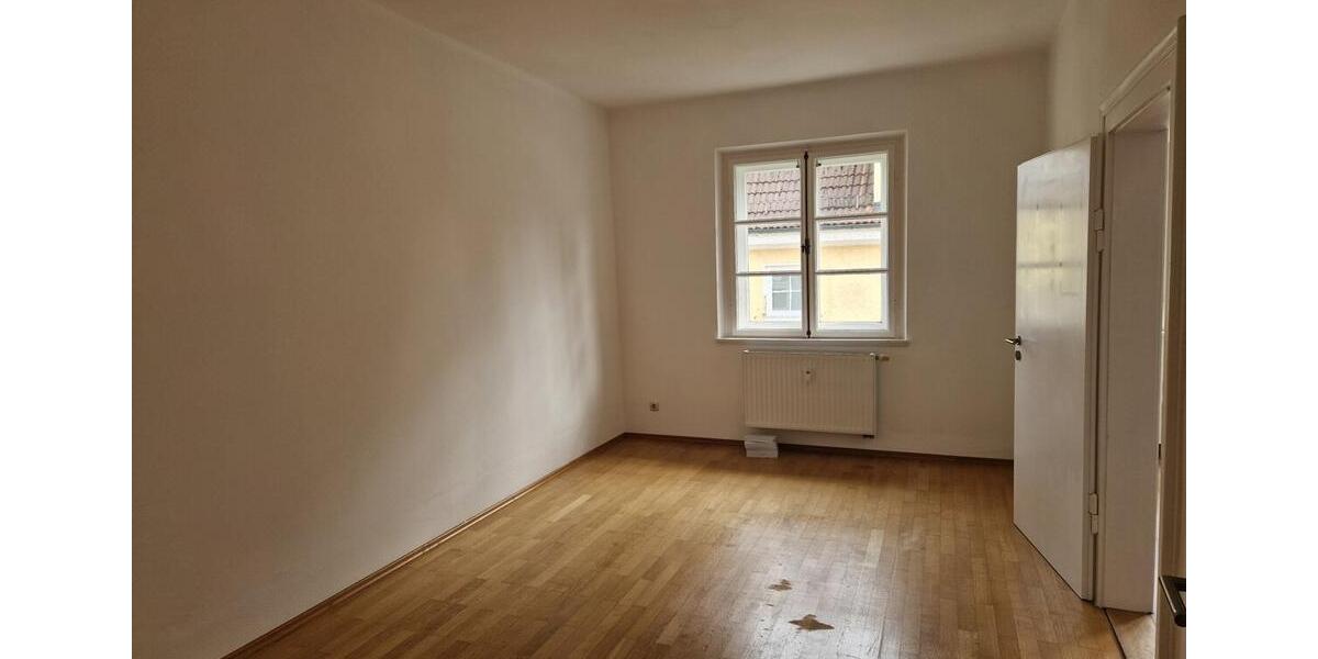 Etagenwohnung Simbach am Inn - 4 Zimmer, 97 m&sup2;, 700&euro; | Angebot:26420656