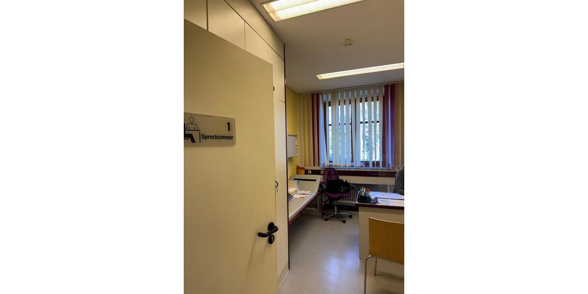 Großzügige Praxisfläche in zentraler Lage – ideal für Ihre Arztpraxis medizinische Nutzung - Gewerbeobjekt Furth im Wald | Angebot:25710236