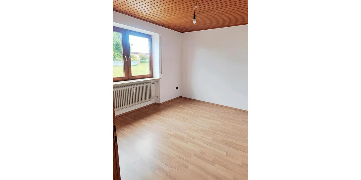 Doppelhaushälfte Neustadt an der Donau - 7 Zimmer, 156 m&sup2;, 1.200&euro; | Angebot:26628084