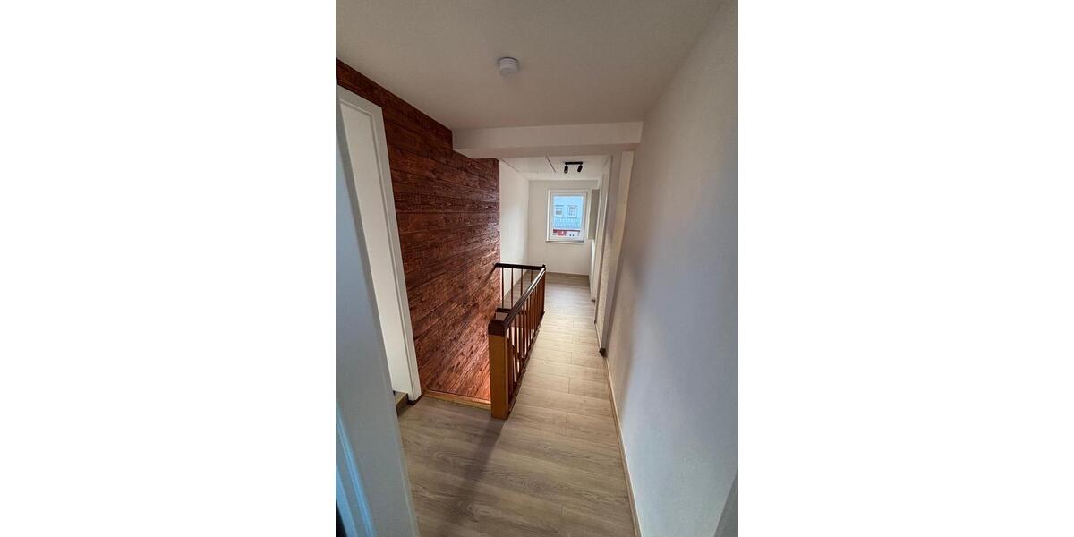 Einfamilienhaus Mehlingen - 8 Zimmer, 135 m&sup2;, 1.650&euro; | Angebot:26566911