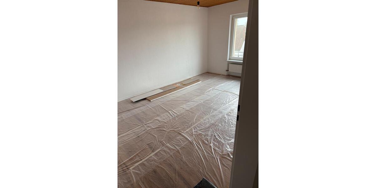 Etagenwohnung Plön - 4 Zimmer, 86 m&sup2;, 1.300&euro; | Angebot:25236926