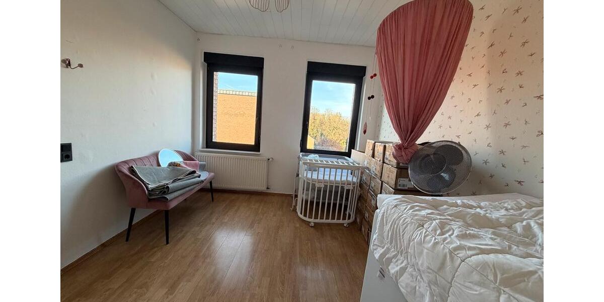 Etagenwohnung Stolberg (Rheinland) - 3 Zimmer, 73 m&sup2;, 1.100&euro; | Angebot:26207915