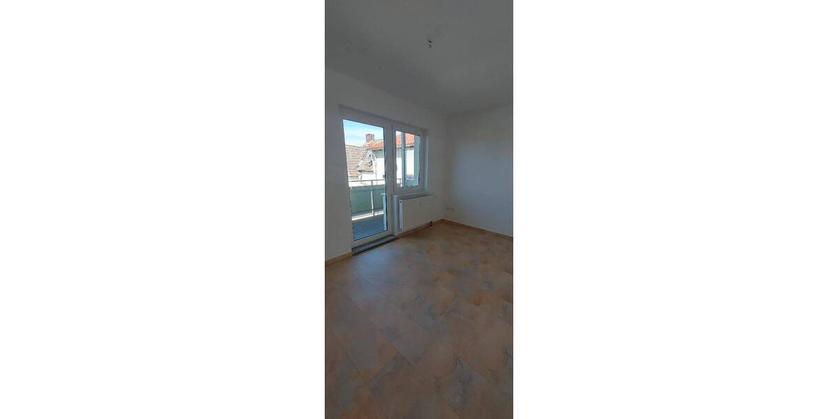 Etagenwohnung Borna - 3 Zimmer, 70 m&sup2;, 595&euro; | Angebot:26841009