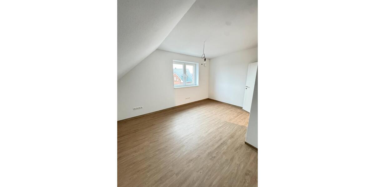 Doppelhaushälfte Lorup - 6 Zimmer, 95 m&sup2;, 885&euro; | Angebot:24945423
