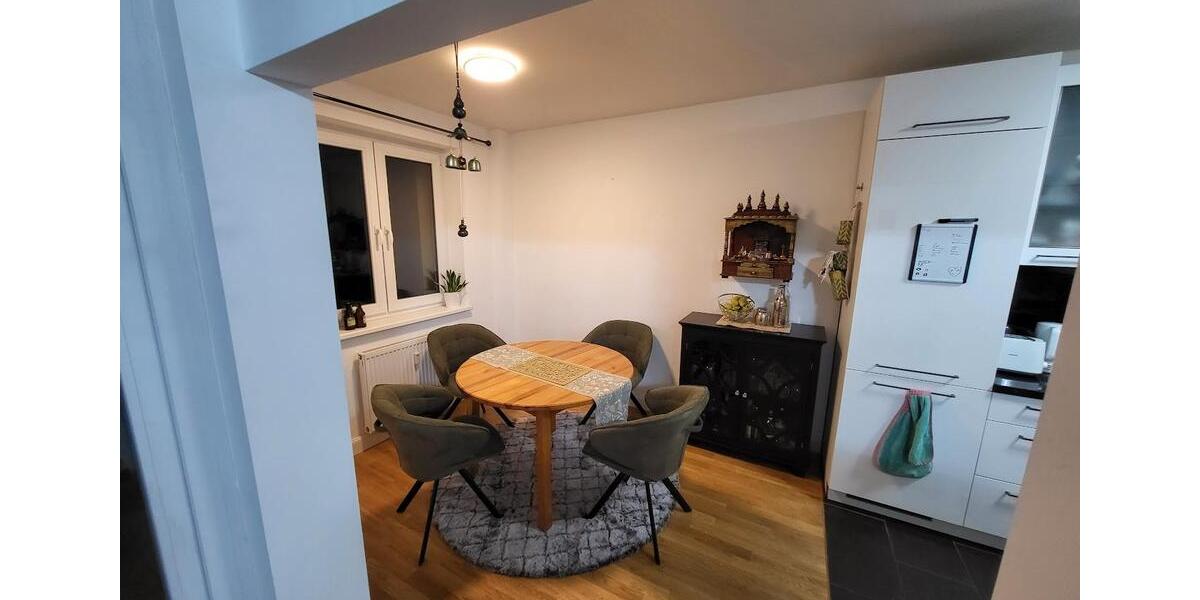 Etagenwohnung Hamburg Eppendorf - 4 Zimmer, 92 m&sup2;, 1.900&euro; | Angebot:26612855