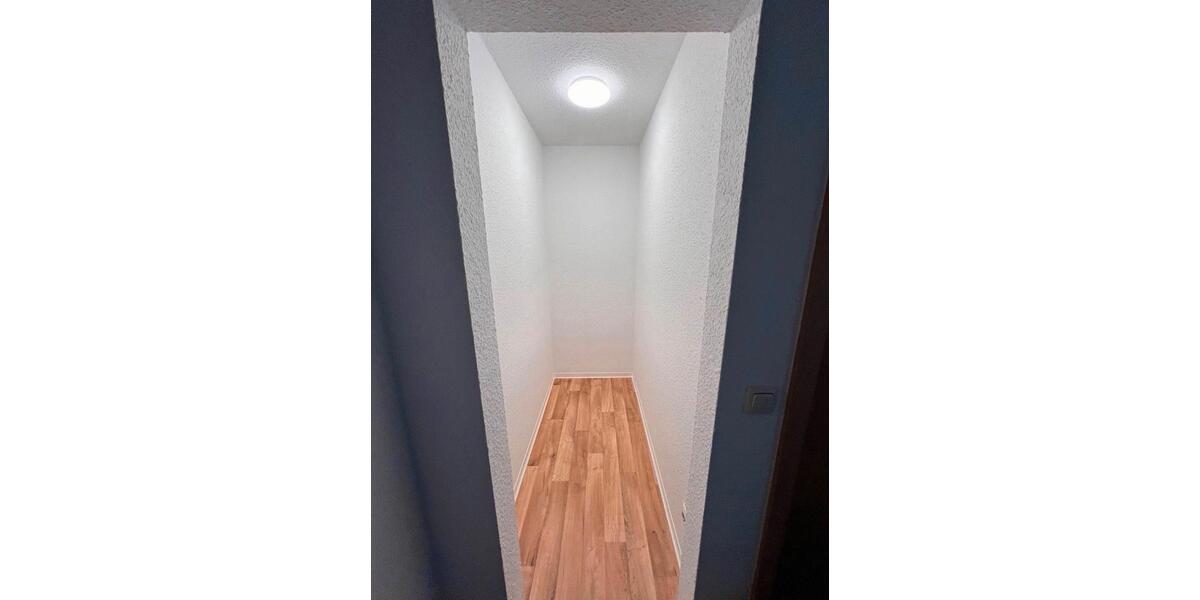 Dachgeschoßwohnung Penig - 5.5 Zimmer, 121 m&sup2;, 830&euro; | Angebot:26350225
