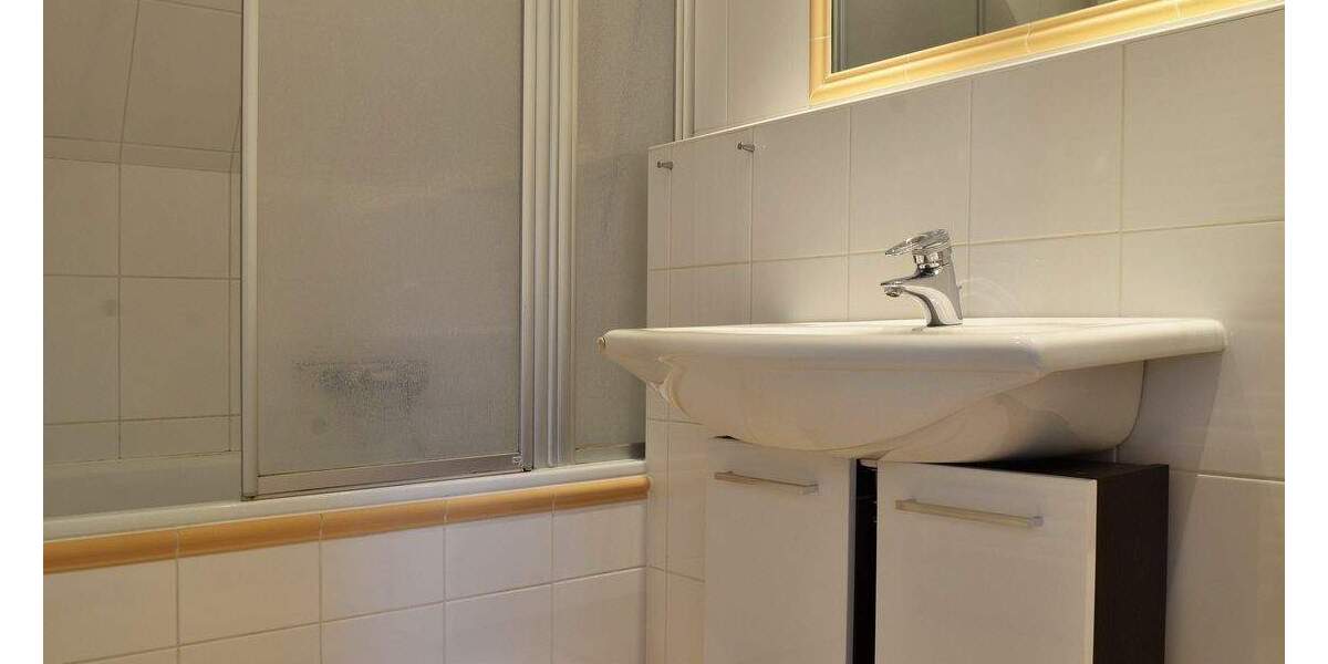 Etagenwohnung Kiel Blücherplatz - 2 Zimmer, 80 m&sup2;, 1.050&euro; | Angebot:25834571