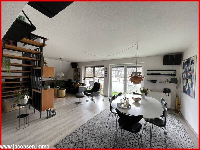 Großzügige 3 Zimmer-Wohnung mit Fahrstuhl und Weitblick über Schleswig
