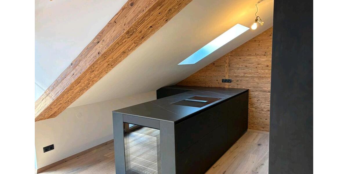 Dachgeschoßwohnung Kiefersfelden - 3 Zimmer, 80 m&sup2;, 1.550&euro; | Angebot:26308527