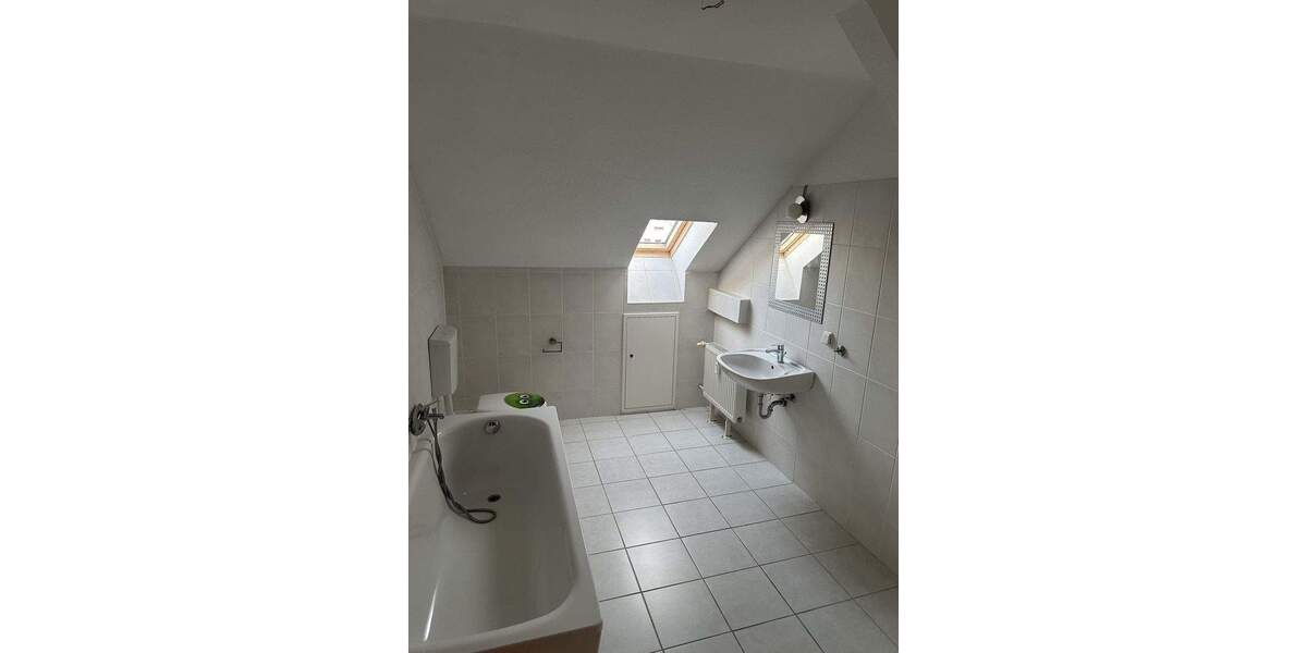 Etagenwohnung Braunschweig Nordstadt - 4 Zimmer, 120 m&sup2;, 1.200&euro; | Angebot:26181211