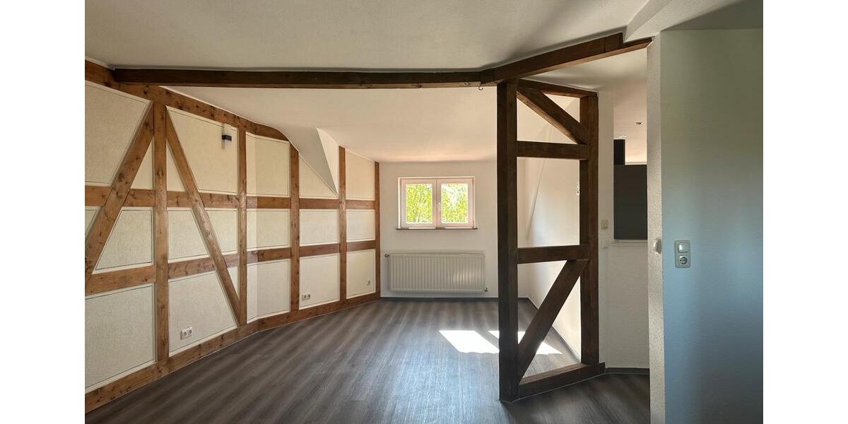 Dachgeschoßwohnung Arnstadt - 3 Zimmer, 80 m&sup2;, 850&euro; | Angebot:26549036