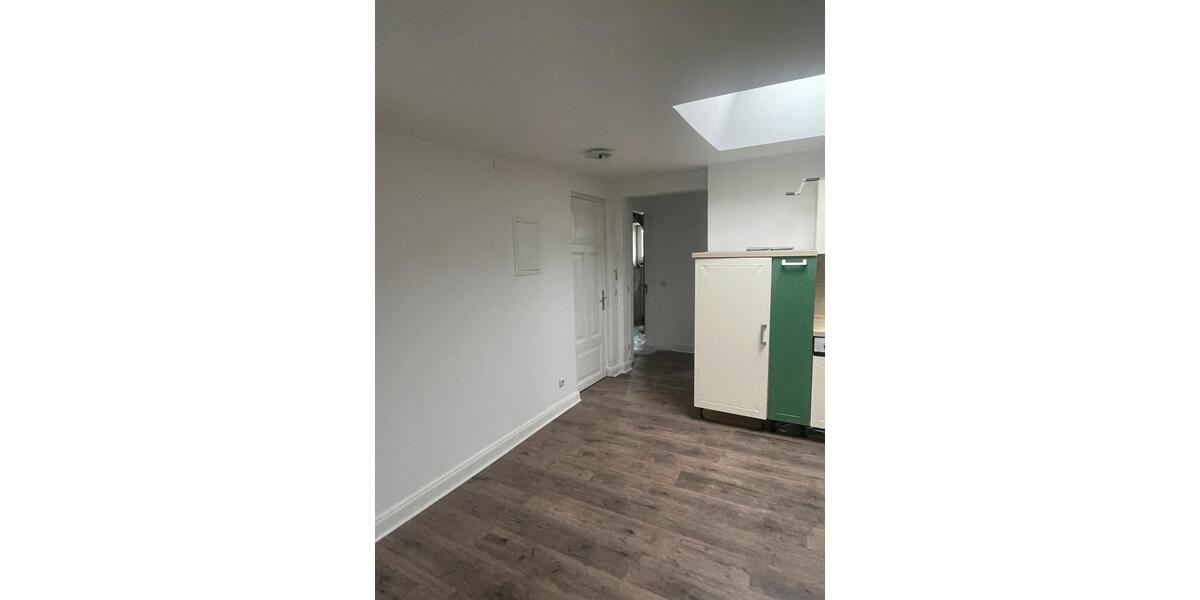 Dachgeschoßwohnung Lübeck Sankt Lorenz Nord - 1 Zimmer, 65 m&sup2;, 1.080&euro; | Angebot:25163907