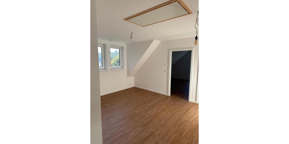 Einfamilienhaus Stelle - 4.5 Zimmer, 130 m&sup2;, 1.850&euro; | Angebot:25289268