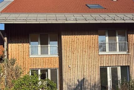 Haus Weßling - 6 Zimmer, 197 m&sup2;, 3.298&euro; | Angebot:26232282