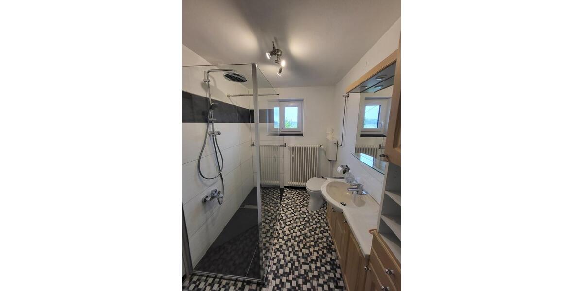 Wohnen auf Zeit Kammlach - 11 Zimmer, 100 m&sup2;, 25&euro; | Angebot:25874572